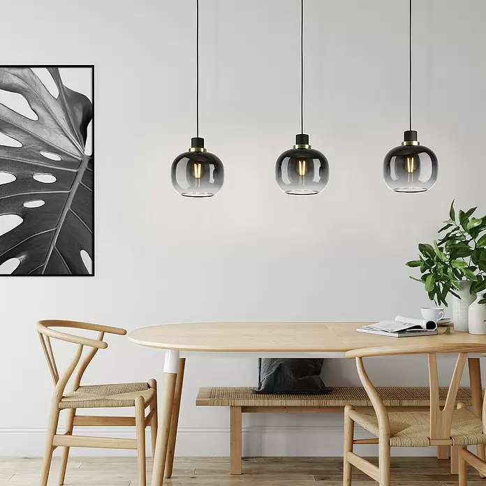 Eglo Pendelleuchte OILELLA - 40 W, L x B x H: 95 x 19 x 110 cm, Schwarz/Messing, E27 - Stimmungsaufnahme