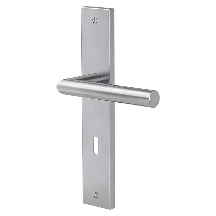 Diamond Doors Modern Zimmertürgarnitur Iowa - Türstärke: 40 mm - 45 mm, Buntbart BB, Edelstahl, L-Form - Diagonale Ansicht