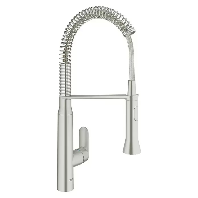 Grohe Spültischarmatur K7 - Chrom, Glänzend, Auslauf schwenkbar - Diagonale Ansicht