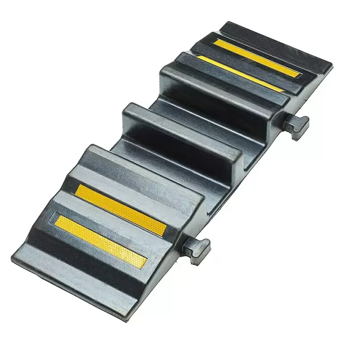 Schlauchbrücke - Passend für: Schläuche bis Außendurchmesser 100 mm - Diagonale Ansicht