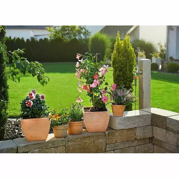 Gardena Micro-Drip Početni komplet za zalijevanje - Namijenjeno za: Biljke u posudama - Živopisni prikaz