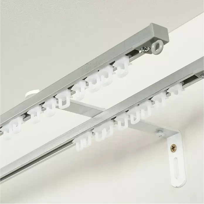 Escuadra para cortinas - L x An x Al: 15,5 x 1,6 x 5,2 cm, Específico para: Guías y rieles de cortina, Atornillado - Primer plano