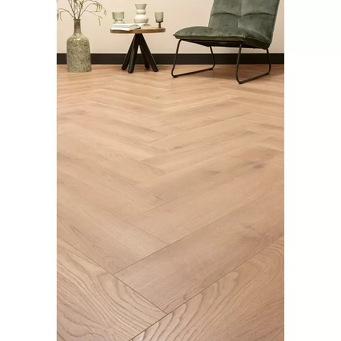 CanDo Laminaat Herringbone Caramel Eiken - 65,7 cm x 19 cm x 10 mm, Visgraat - Sfeeropname