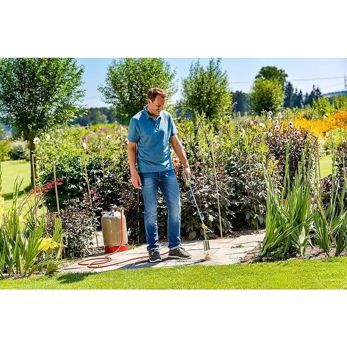 Gloria Unkrautvernichter Thermoflamm bio Professional PLUS - Flammtemperatur: 1.000 °C - Anwendungsbeispiel