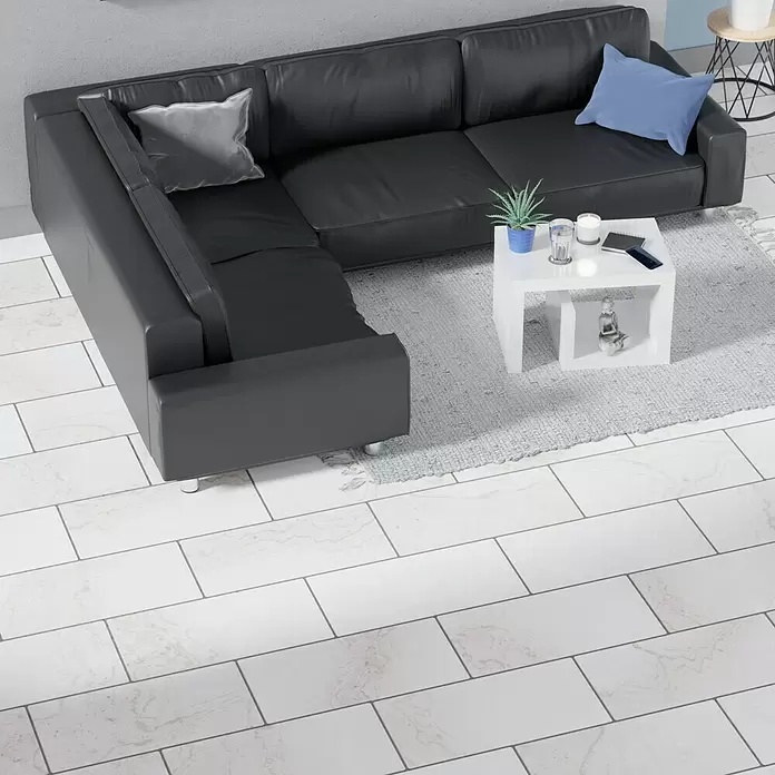 Feinsteinzeugfliese Marmi Statuario - 30 x 60 cm, Weiß, Glänzend - Stimmungsaufnahme