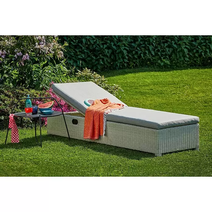 Sunfun Paula Loungeliege - L x B x H: 202 x 71 x 43 cm, Korbweide, Weiß/Grau, Rückenlehne verstellbar - Stimmungsaufnahme