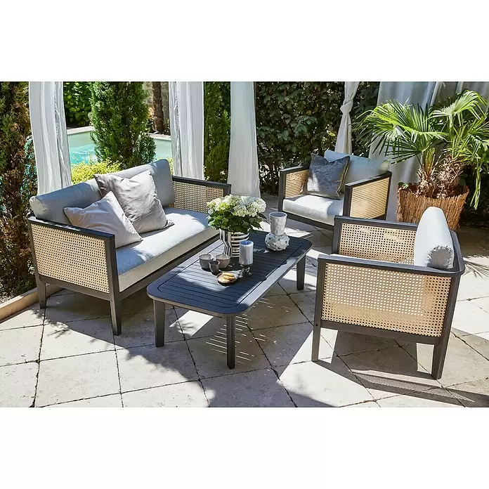 Sunfun Garten-Couchtisch Coralie - L x B x H: 120 x 60 x 35 cm, Mattschwarz - Stimmungsaufnahme