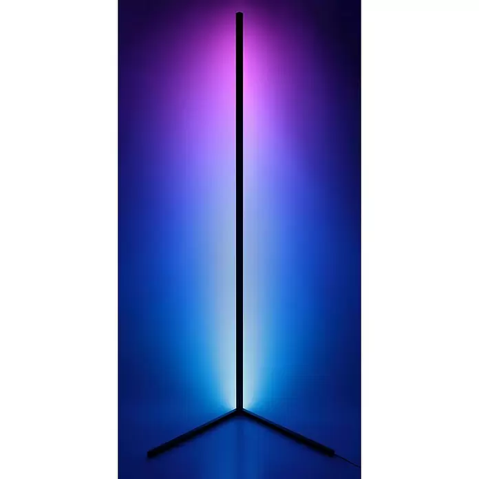 Tween Light LED-Stehleuchte Anzio - 19 W, Höhe: 140 cm, Schwarz, RGB - Stimmungsaufnahme