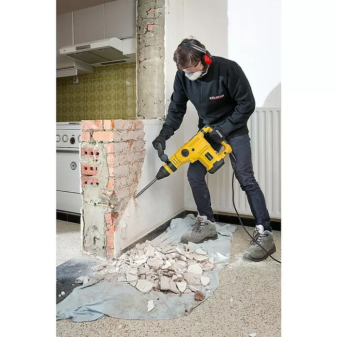 PowerPlus Martillo perforador POWX1190 - 1.600 W, Energía de percusión: 25 J - Producto en uso