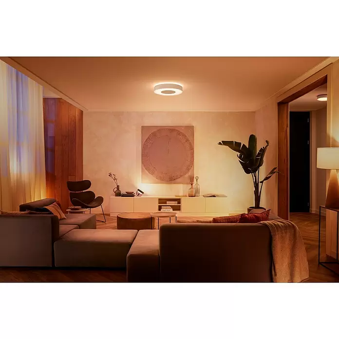Philips Hue Plafón LED redondo Infuse - 52,5 W, Ø x Al: 42,5 x 8,4 cm, Blanco, Multicolor - Foto ambiente