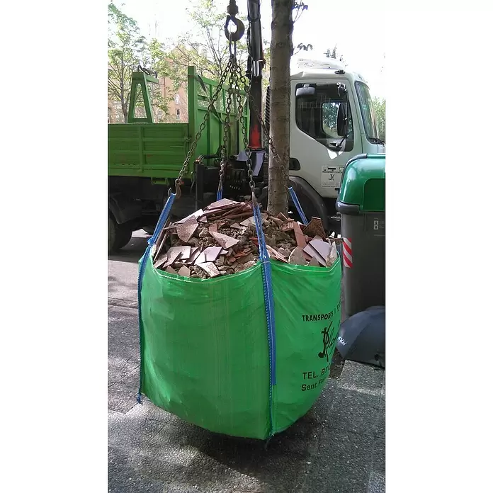 BHS Cataluña Big Bag para escombros - 80 x 80 x 90 cm, Peso máximo admitido: 1.000 kg - Foto ambiente