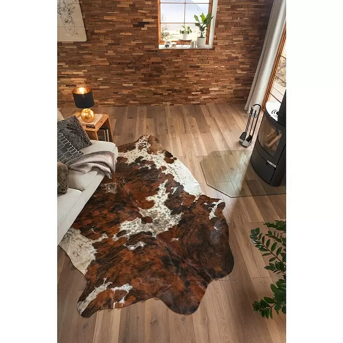 Esbeco Deko-Kuhfell - Exotisch Dunkel, 100 % Echtfell, Fläche ca.: 3 m² - 4 m² - Stimmungsaufnahme