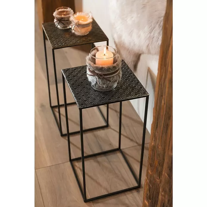 Beistelltisch - L x B x H: 21 x 21 x 45 cm, Silber/Schwarz, Metall - Stimmungsaufnahme