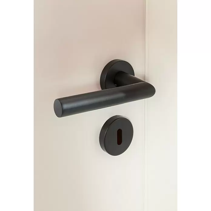 Diamond Doors Modern Zimmertürgarnitur L-Form - Türstärke: 40 mm - 45 mm, Lochung: Buntbart BB, Metall, Form Drücker: L-Form - Stimmungsaufnahme