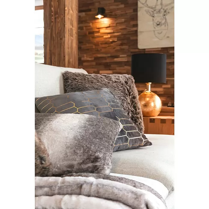 Kissen Blush - Anthrazit/Gold, 45 x 45 cm, 100 % Polyester - Stimmungsaufnahme
