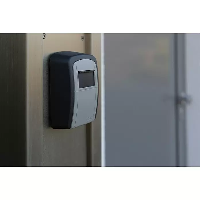 Stabilit Schlüsselbox Key Garage CB0704 - L x B x H: 8,8 x 3,9 x 12 cm, Silber - Stimmungsaufnahme