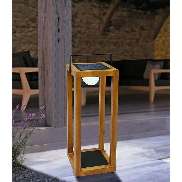 Solarleuchte Legna - Holz, 0,4 W, L x B x H: 20 x 20 x 59 cm, IP44 - Stimmungsaufnahme