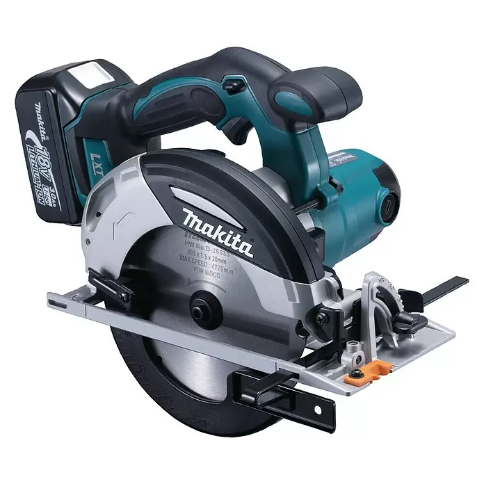 Makita Akku-Handkreissäge DHS630RTJ - 18 V, 2 Akkus, 5 Ah, Leerlaufdrehzahl: 3.100 U/min - Diagonale Ansicht