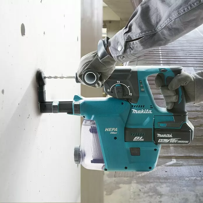 Makita Akku-Kombihammer DHR243RTJ - 18 V, 2 Akkus, 5 Ah, Ohne Staubabsaugung - Anwendungsbeispiel