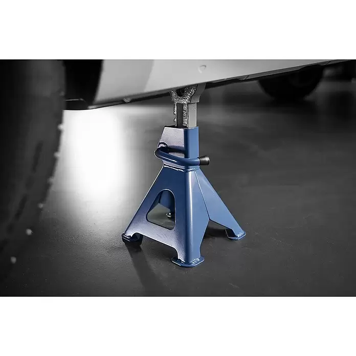 UniTEC Unterstellbock - Tragkraft: 3.000 kg, Teleskopierbar: 28 - 42 cm - Anwendungsbeispiel