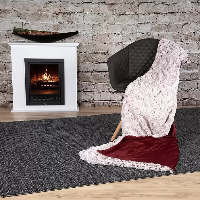 Decke Smooth - Rot, 200 x 150 cm, 100 % Polyester - Stimmungsaufnahme