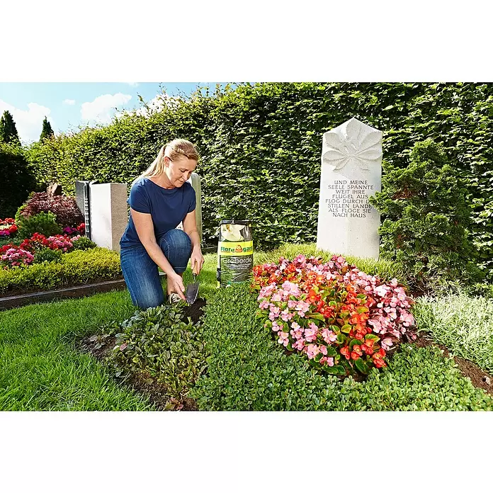 Floragard Graberde - 10 l - Anwendungsbeispiel
