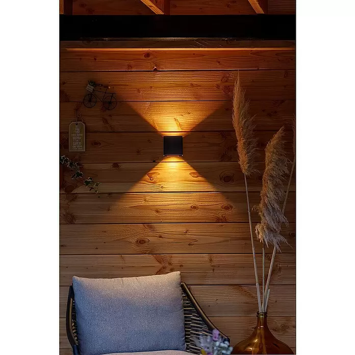 Garden Lights Led-wandlamp voor buiten Mauri - 100 x 100 x 100 mm, IP44, Zwart - Toepassingsvoorbeeld