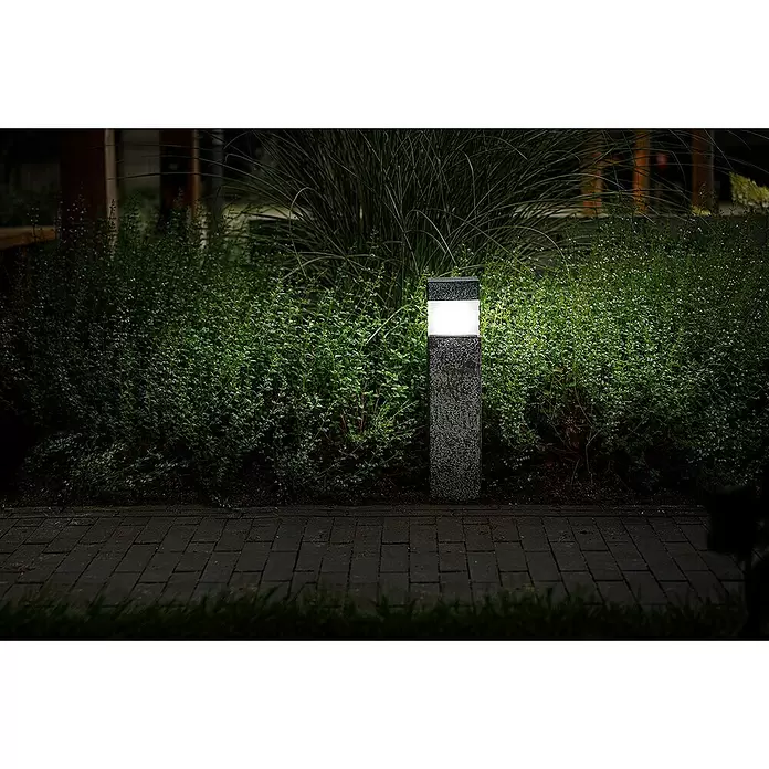Garden Lights Sokkellamp voor buiten Nerva - 3 W, Grijs, 140 x 140 x 475 mm - Toepassingsvoorbeeld