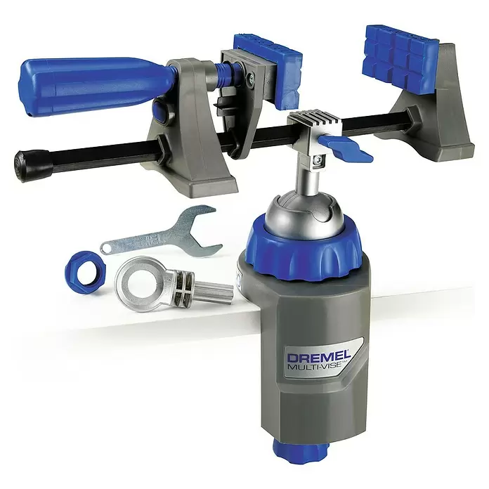 Dremel Multi-Schraubstock 2500 - Rotationswinkel: 360 °, Neigungswinkel: 50° - Anwendungsbeispiel