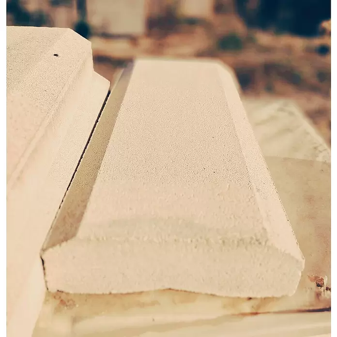 BHS Cataluña Cubremuros Granada - 50 x 18 x 6 cm, Crema, Hormigón - Foto ambiente