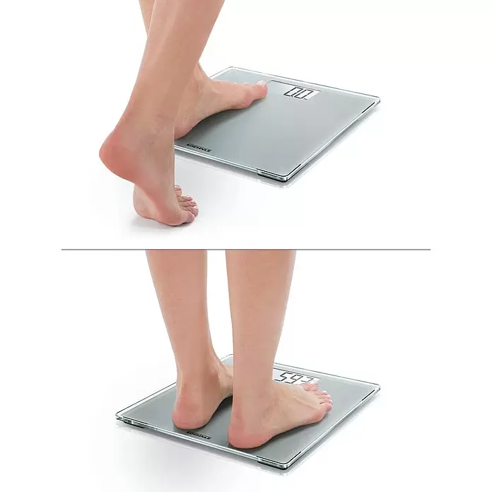 Báscula digital Style Sense Compact 300 - Digital, Carga soportada: 180 kg, Plata - Producto en uso