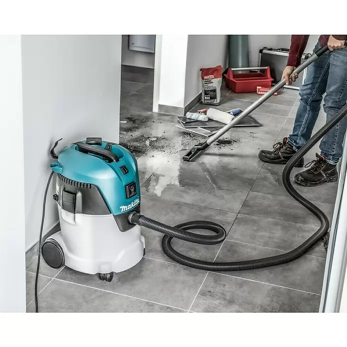 Makita Nass-Trockensauger VC2512L - 1.000 W, 25 l - Stimmungsaufnahme