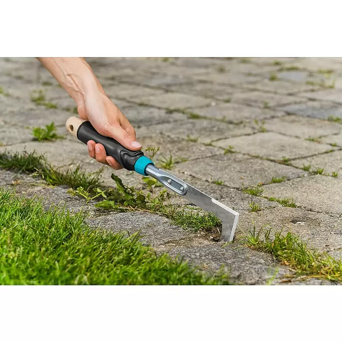 Gardena EcoLine Odstranjivač korova, mahovine i trave - Plastika/čelik - Proizvod u upotrebi
