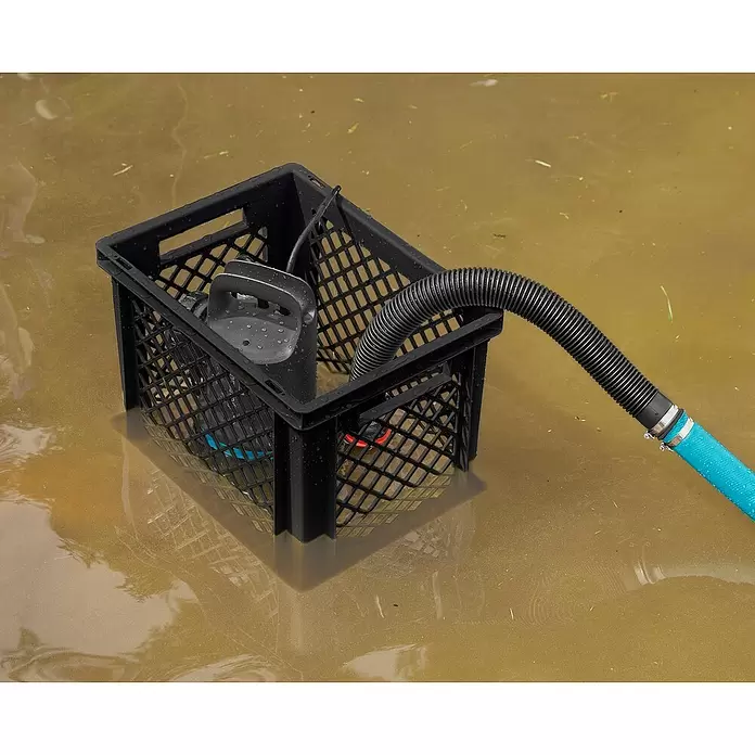 Gardena Hochwasser-Kit mit SWP 9000 - Max. Fördermenge: 9.000 l/h - Anwendungsbeispiel