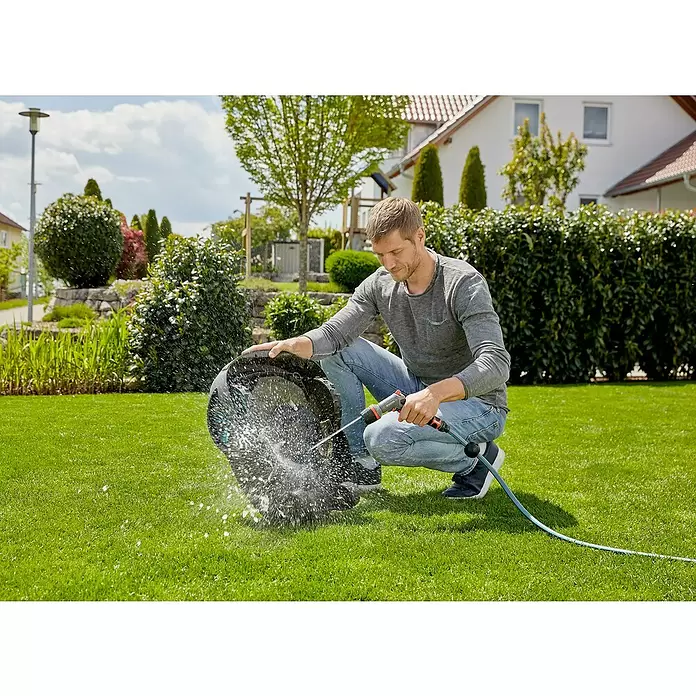 Gardena Mähroboter smart SILENO life Set 750 - 18 V, Li-Ionen, 2 Ah, 1 Akku, Max. Flächenempfehlung: 750 m² - Anwendungsbeispiel