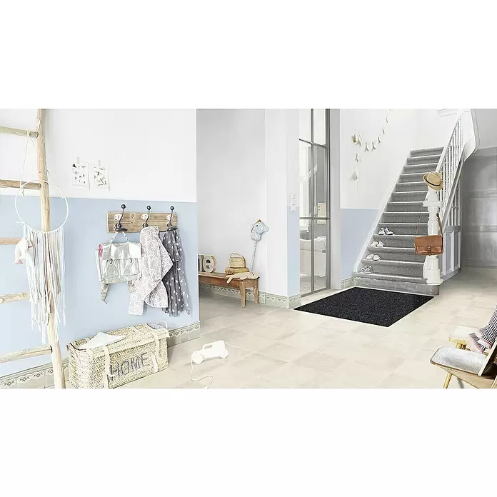 Tarkett Moqueta a metros Balaway - Ancho: 2 m, Gris, 100% Polipropileno - Foto ambiente
