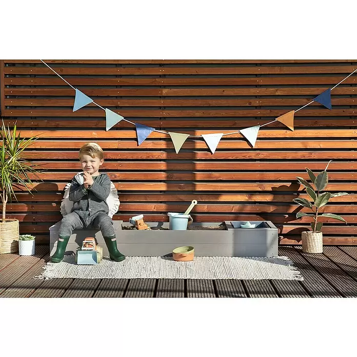 Muddy Buddy Sandkasten Space Saver - 150 x 45 x 20 cm, Holz - Anwendungsbeispiel