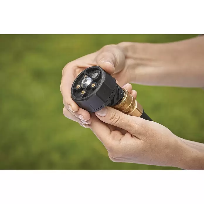 Black+Decker Akku-Druckreiniger BCPC18B - 18 V, Ohne Akku, 120 l/h - Anwendungsbeispiel
