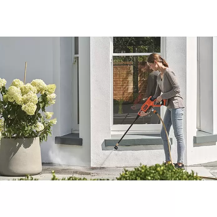 Black+Decker Akku-Druckreiniger BCPC18B - 18 V, Ohne Akku, 120 l/h - Anwendungsbeispiel