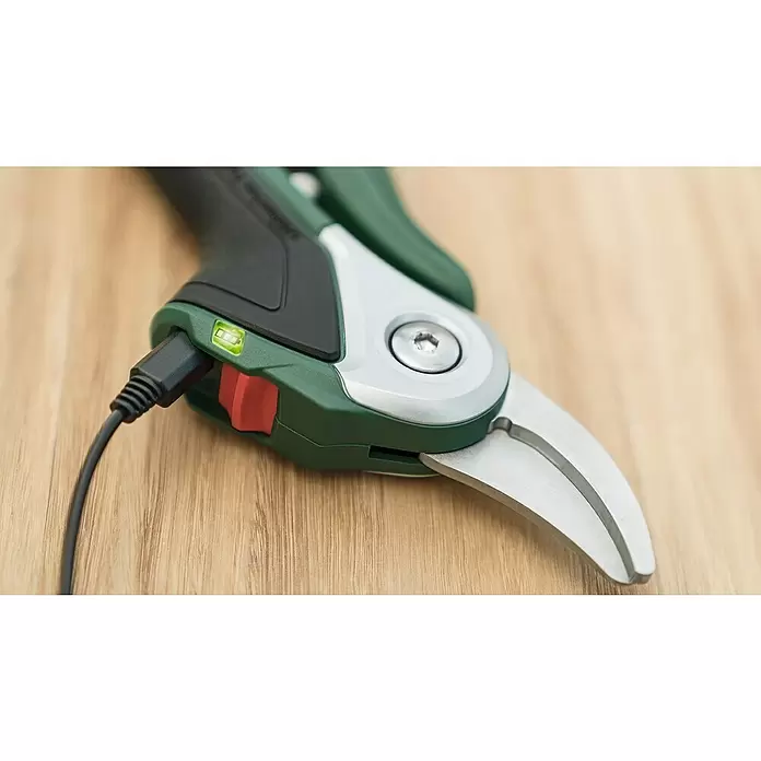 Bosch Škare za oblikovanje grana Easy Prune - Napon akumulatora: 3,6 V, Tip punjive baterije: Litij-ionska, Broj baterija: 1 baterija - Detaljan prikaz