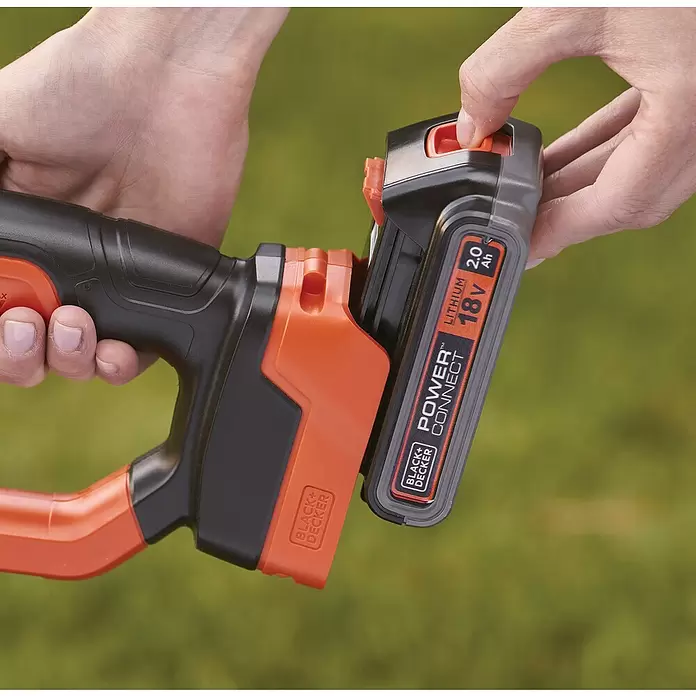 Black+Decker Akku-Druckreiniger BCPC18B - 18 V, 1 Akku, 2 Ah, 120 l/h - Anwendungsbeispiel