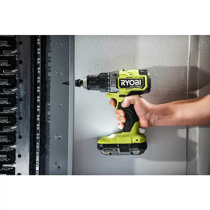 Ryobi ONE+HP Taladro atornillador de batería RDD18X - 18 V, 2 baterías, 1,3 Ah, Número de revoluciones de marcha en vacío: 0 r.p.m. - 2.100 r.p.m. - Producto en uso