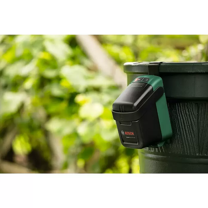 Bosch 18 V Power for All Akumulatorska pumpa za kišnicu - 18 V, 1 baterija, Maksimalni protok: 2.000 l/h - Živopisni prikaz