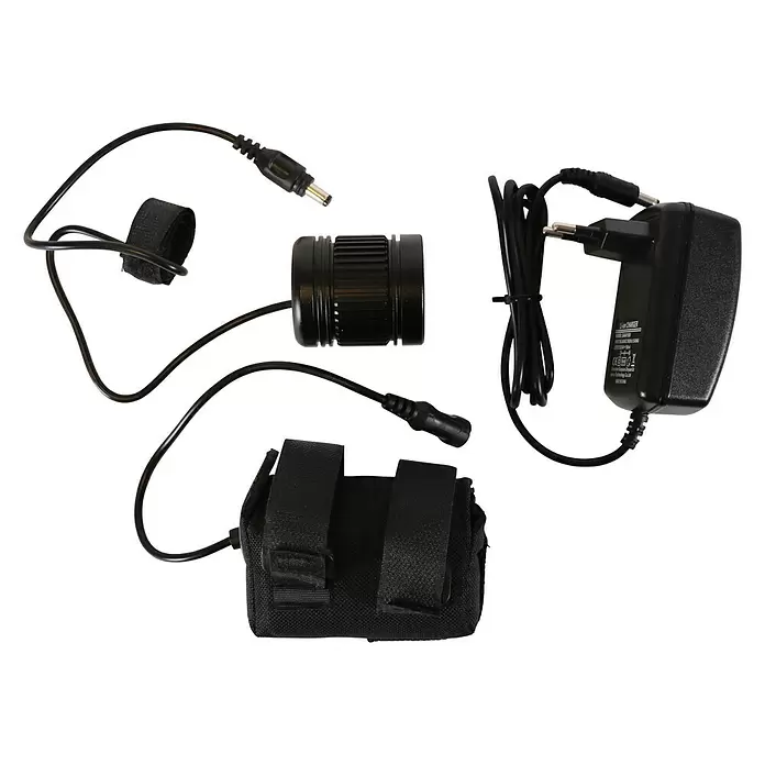 Dresco Ledkoplamp XP-G met Accupack 1100 Lumen - Zwart - Diagonaal zicht