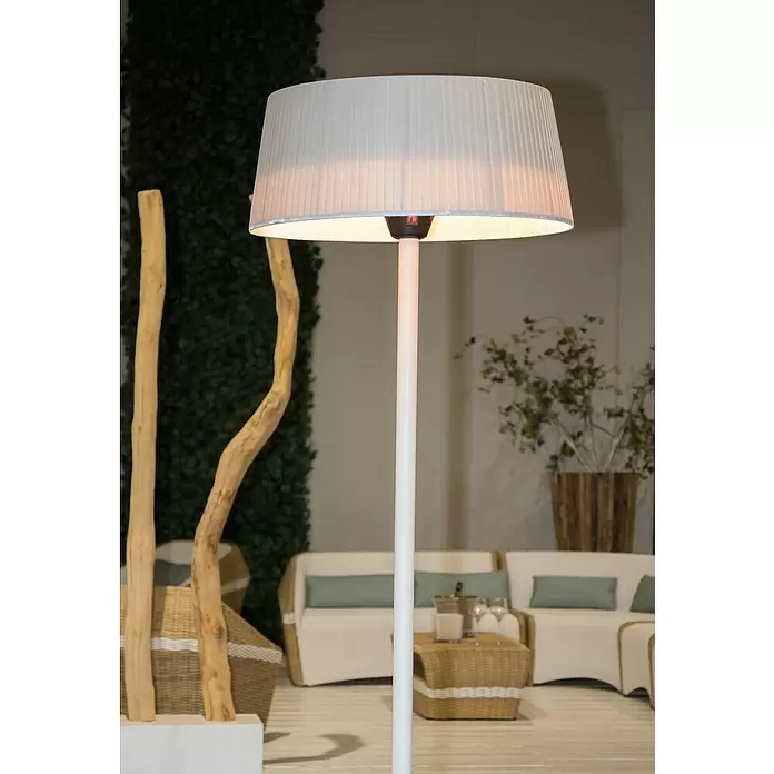 Sunred Halogen-Heizstrahler Artix - Höhe: 224 cm, Leistung: 2.100 W, Weiß - Stimmungsaufnahme