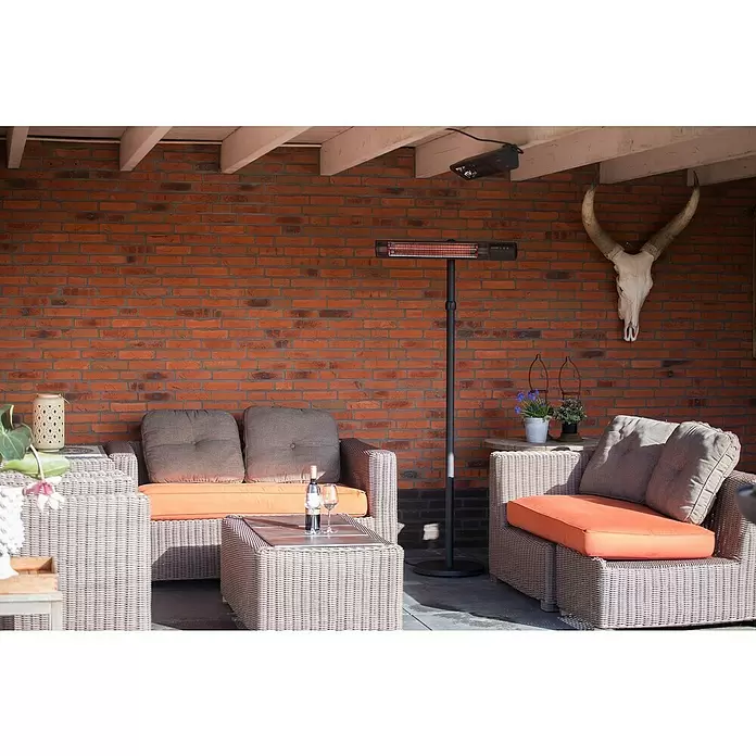 Sunred Heizstrahler Royal Diamond - 2.500 W, Schwarz, Höhe: 210 cm - Stimmungsaufnahme