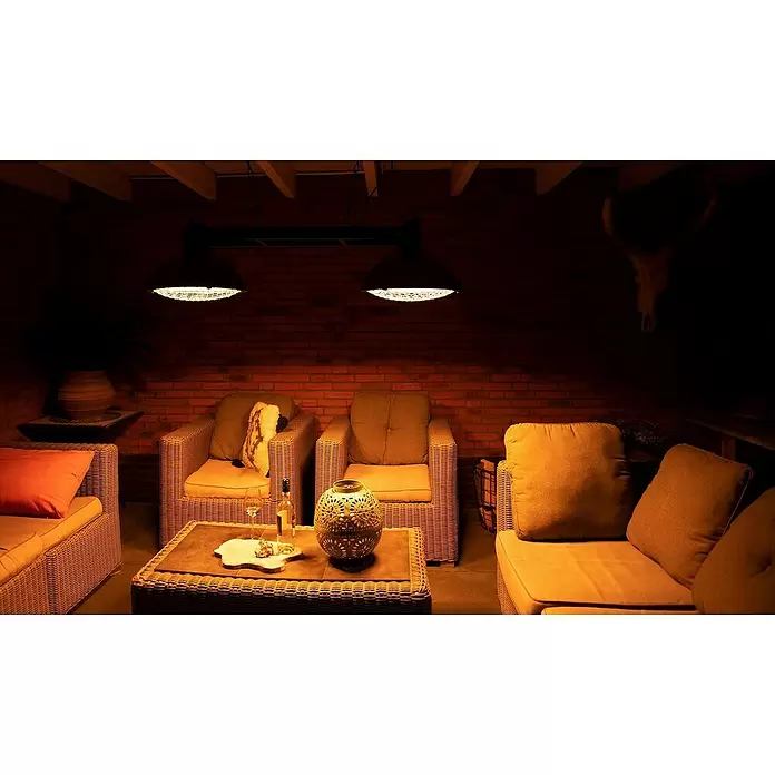 Sunred Halogen-Heizstrahler Indus - L x B: 132 x 42,5 cm, 3.000 W, Schwarz - Stimmungsaufnahme