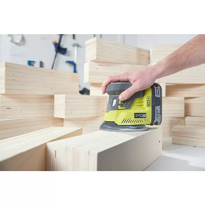 Ryobi ONE+ Akku-Delta-Vibrationsschleifer R18PS-0 - 18 V, 5 Ah, Ohne Akku, 22.000 U/min - Anwendungsbeispiel