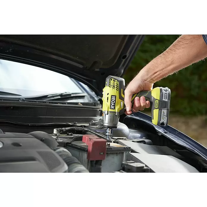 Bosch Akku-Schlagschrauber R18IW3-0 - 18 V, Leerlaufdrehzahl: 0 U/min - 2.900 U/min - Anwendungsbeispiel