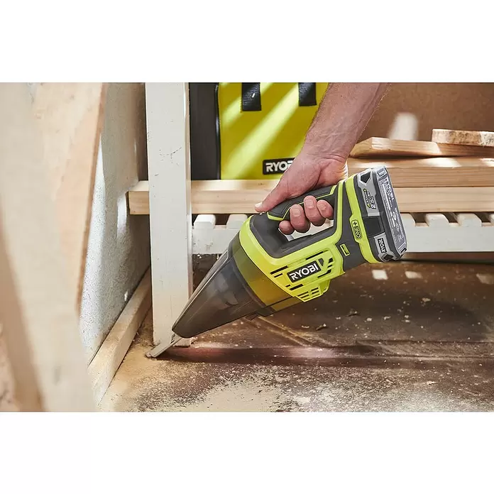 Ryobi ONE+ Akku-Handstaubsauger R18HV-0 - 18 V, Ohne Akku, 850 l/min - Anwendungsbeispiel
